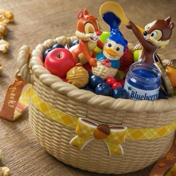 Disney popcorn buckets chip and dale - Picture 1 of 8